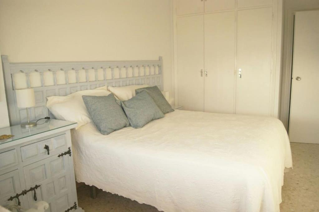 דירות Cadiz Paseo Maritimo Playa Victoria Frontal Mar מראה חיצוני תמונה