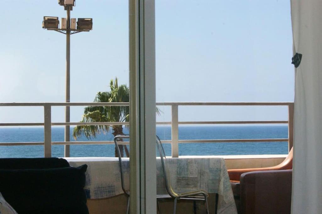 דירות Cadiz Paseo Maritimo Playa Victoria Frontal Mar מראה חיצוני תמונה